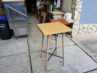Visoki barski stolovi wercalit ploča 70×70 Visina 110 cm