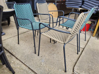 Vrhunske moderne i atraktivne čvrste I stabilne stolice 60  kom