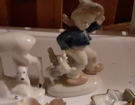 Porculanska figurica Gräfenthal, Dječak sa psom, Njemačka, 1970-tih