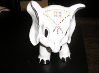 Suvenir porculanski slon