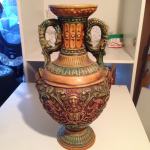 Vaza od alabastera očuvana dekorirana!