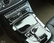 Mercedes W213 E-Klasa obloga središnje konzole crna sjajna NOVO