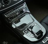 Mercedes W213 E-Klasa obloga središnje konzole crni jasen NOVO