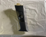 8211907 - PREDNJI LIJEVI B-STUB OBLOGA BMW X5 E53