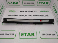AUDI A4 B8, 2008.–2015. — UKRASNA LETVICA PRAGA — 8K0853376A