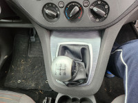 Ford c max 2008 unutrašnje plastike