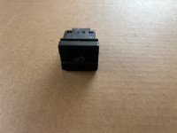 GOLF 3 III staklo za otvaranje krova VW 1E0959855 dugme za krov