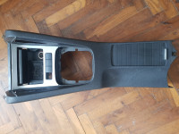 Golf V plastika oko mjenjača pepeljara