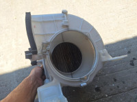 kuciste filtera kabine mazda 6 2003g.