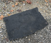 Mazda 2 tepih gepeka