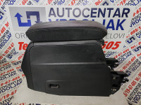 Naslon ruke/ Peugeot 2008 2021