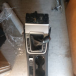 pasat b8 konzola sa naslonom za ruku 250e