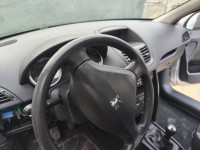 Peugeot 207 armatura sa airbagom vozač i suvozač