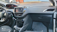 Peugeot 208 airbag armatura