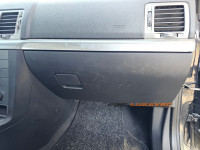 POLICA SUVOZAČA OPEL VECTRA C PRETINAC SUVOZAČA VECTRA C