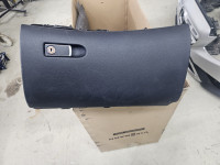 pretinac suvozača MERCEDES E-KLASA W213  A2136800091