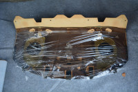 Prodajem zadnju policu za zvučnike za Alfa Romeo GTV 916