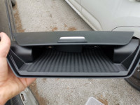 Središnja Ladica na kontrolnoj ploci BMW x1