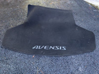 Toyota avensis karavan tepih bunkera