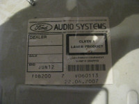 Tvornički auto radio ford Fiesta + zvučnici