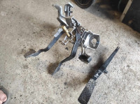 papucice audi 80 b3 gas-kocnica i kvacilo