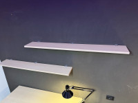 Police za sobu, ured… u odličnom stanju