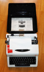 Olympia Monica pisača mašina + kutija