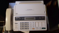 Panasonic KX-F2130, multifunkcionalni tel/fax, kopirka, sekretarica.