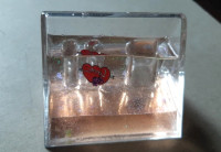 Stalak za olovke i pisaći pribor - sa šljokicama u tekućini i srcem