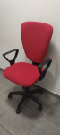 Uredska stolica kvalitena s više opcija OČUVANO
