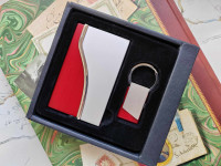 Retro poklon set - držač vizitki + privjesak za ključeve