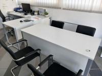 4 kožne uredske / konferencijske stolice