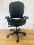 Refurbished Steelcase Leap Crna