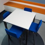 Visoki barski stol 80x80x104.5cm