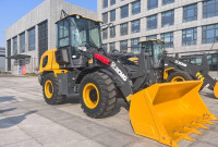 AKCIJA ! - NOVI ZGLOBNI UTOVARIVAČ NA KOTAČIMA XCMG SA KAŠIKOM 1,0 m3