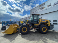 NOVI ZGLOBNI UTOVARIVAČ NA KOTAČIMA XCMG SA KAŠIKOM 2,4 m3