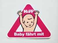 BEBA U AUTU - NOVA ORIGINAL SAMOLJEPLJIVA NALJEPNICA 18cm x 14cm