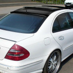 Mercedes E klasa W211 2002-2009 krovni spojler krova crni sjajni