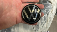 VW original poklopci za felge, komplet 4 komada, 5HO 601 171 iz 2025 g