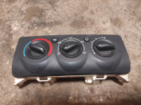 clio 2003g. prekidaci ventilacije i klime