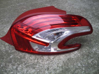 peugeot 208 - zadnja desna stop lampa