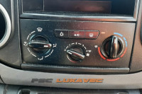 PEUGEOT PARTNER II PREKIDAČI VENTILACIJE PEUGEOT PARTNER II KONZOLA