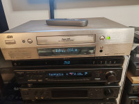 S-VHS video recorder JVC HR-S9500