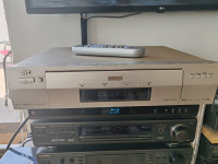 S-VHS video recorder JVC HR-S9600