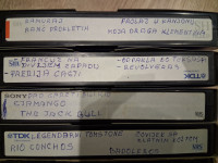 VHS kazete s filmovima razlitih žanrova