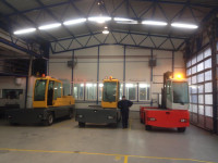 PRODAJA I NAJAM RABLJENIH BOČNIH VILIČARA - VAR d.o.o.