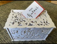 Kutija za darivanje kuverte na svadbi