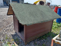 kućica za psa (140x103x120cm)