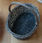 Plava pletena košara