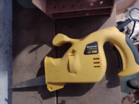 EINHELL ELEKRIČNA  PILA  ZA   VOĆKE